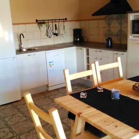 3 Bedrooms House With Enclosed Garden And Wifi At Alaejos