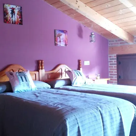 3 Bedrooms House With Enclosed Garden And Wifi At Hébergement de vacances