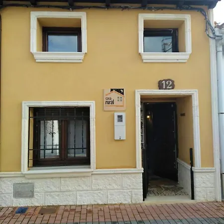 3 Bedrooms House With Enclosed Garden And Wifi At Hébergement de vacances