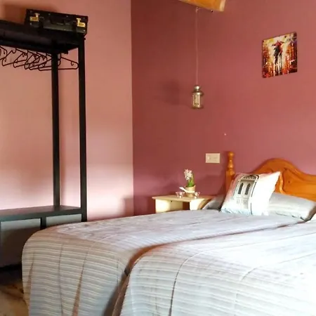 3 Bedrooms House With Enclosed Garden And Wifi At Alaejos
